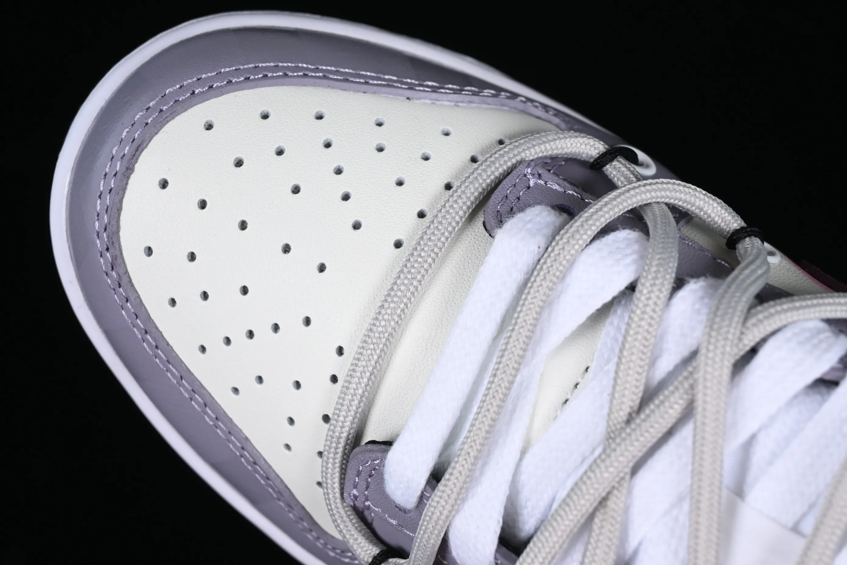 All Categories Nk SB Dunk Series Nk SB Dunk Low Low-top Sneakers Nk SB Dunk Low Panda Prank Tie-Dye Raspberry Printed Purple SB Strap Low-top Casual Sneakers DH9765-002
